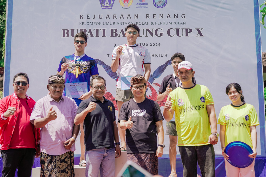 Sekda Adi Arnawa Hadiri Kejuaraan Renang Bupati Badung Cup X